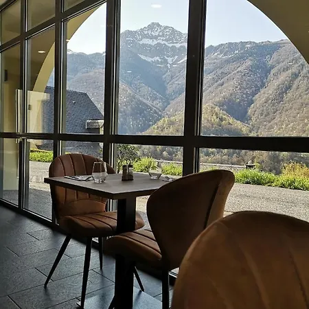 Des Isards Szálloda