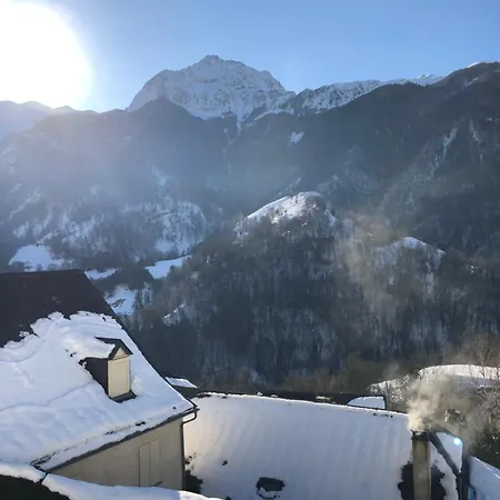 Des Isards Szálloda